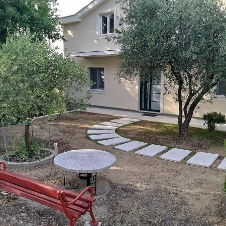 Petivat Gardens Apartment Exterior foto