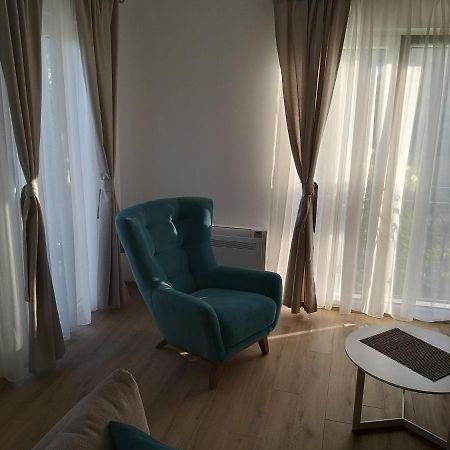 Petivat Gardens Apartment Exterior foto