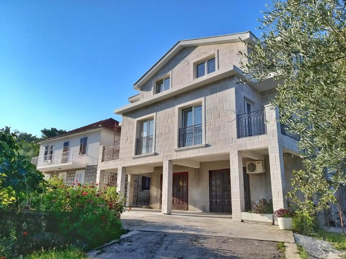 Petivat Gardens Apartment Exterior foto
