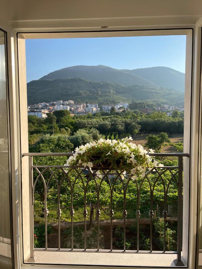Petivat Gardens Apartment Exterior foto