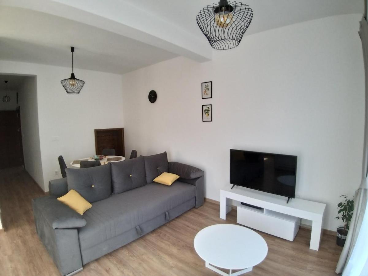 Petivat Gardens Apartment Exterior foto