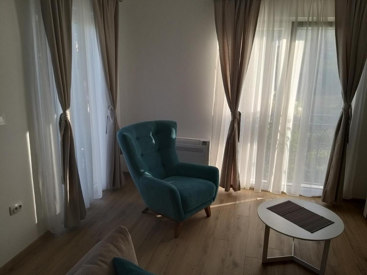 Petivat Gardens Apartment Exterior foto
