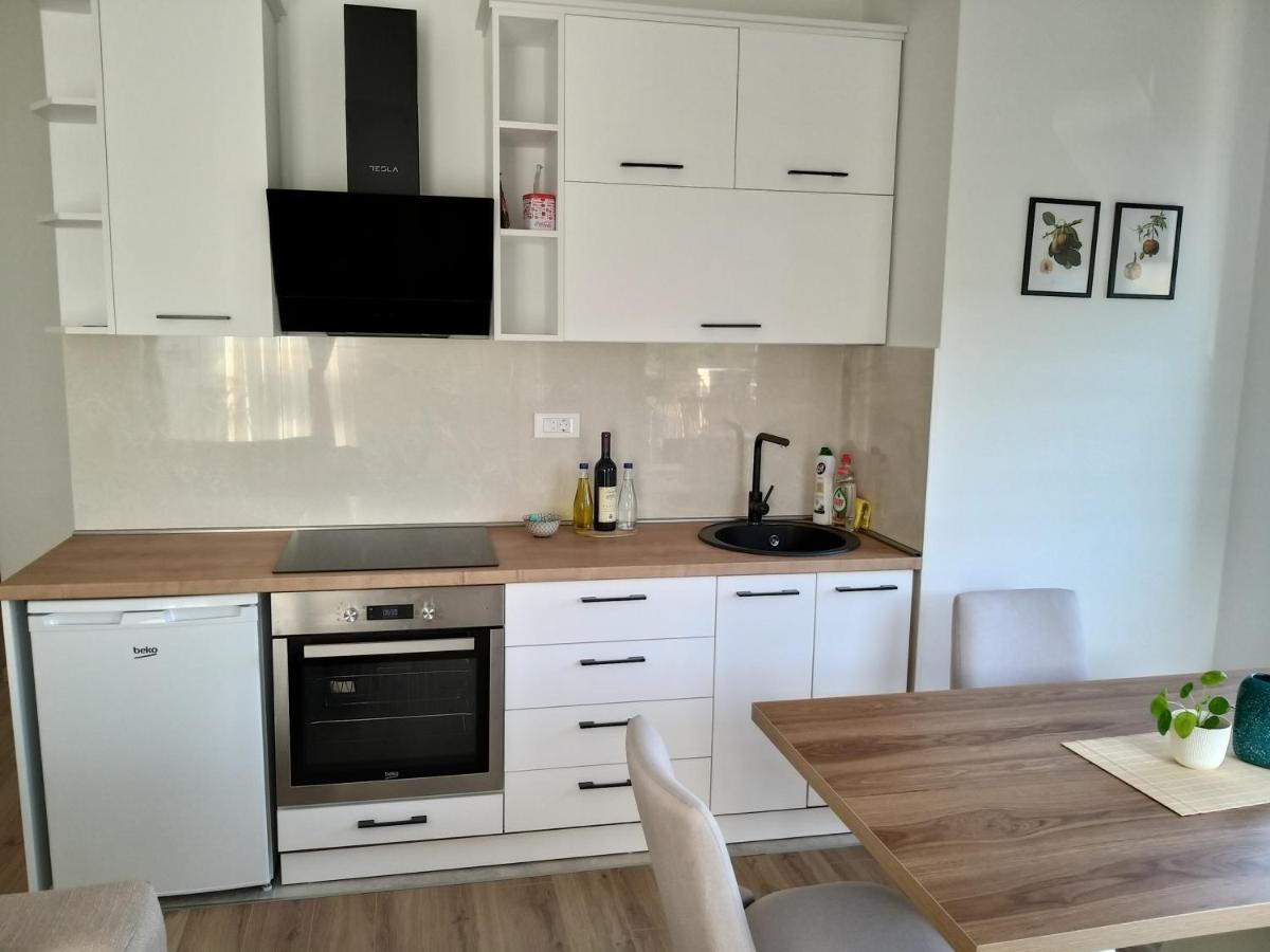 Petivat Gardens Apartment Exterior foto