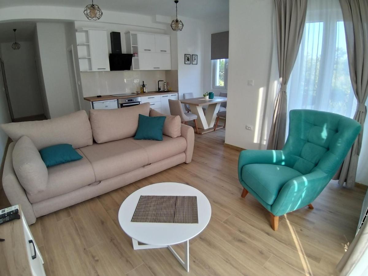 Petivat Gardens Apartment Exterior foto